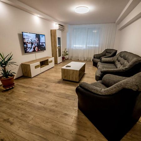 Apartament Sorina Maria Apartamento Deva Exterior foto