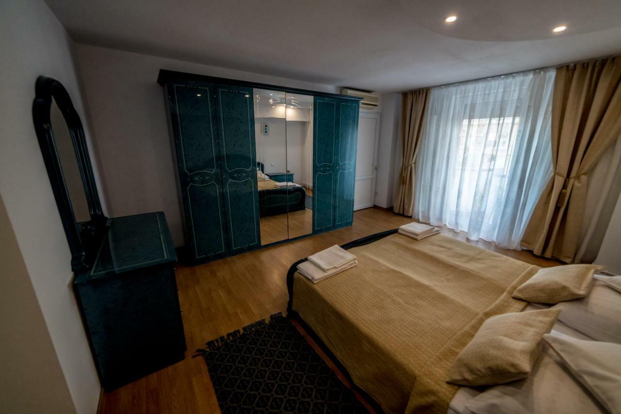 Apartament Sorina Maria Apartamento Deva Exterior foto